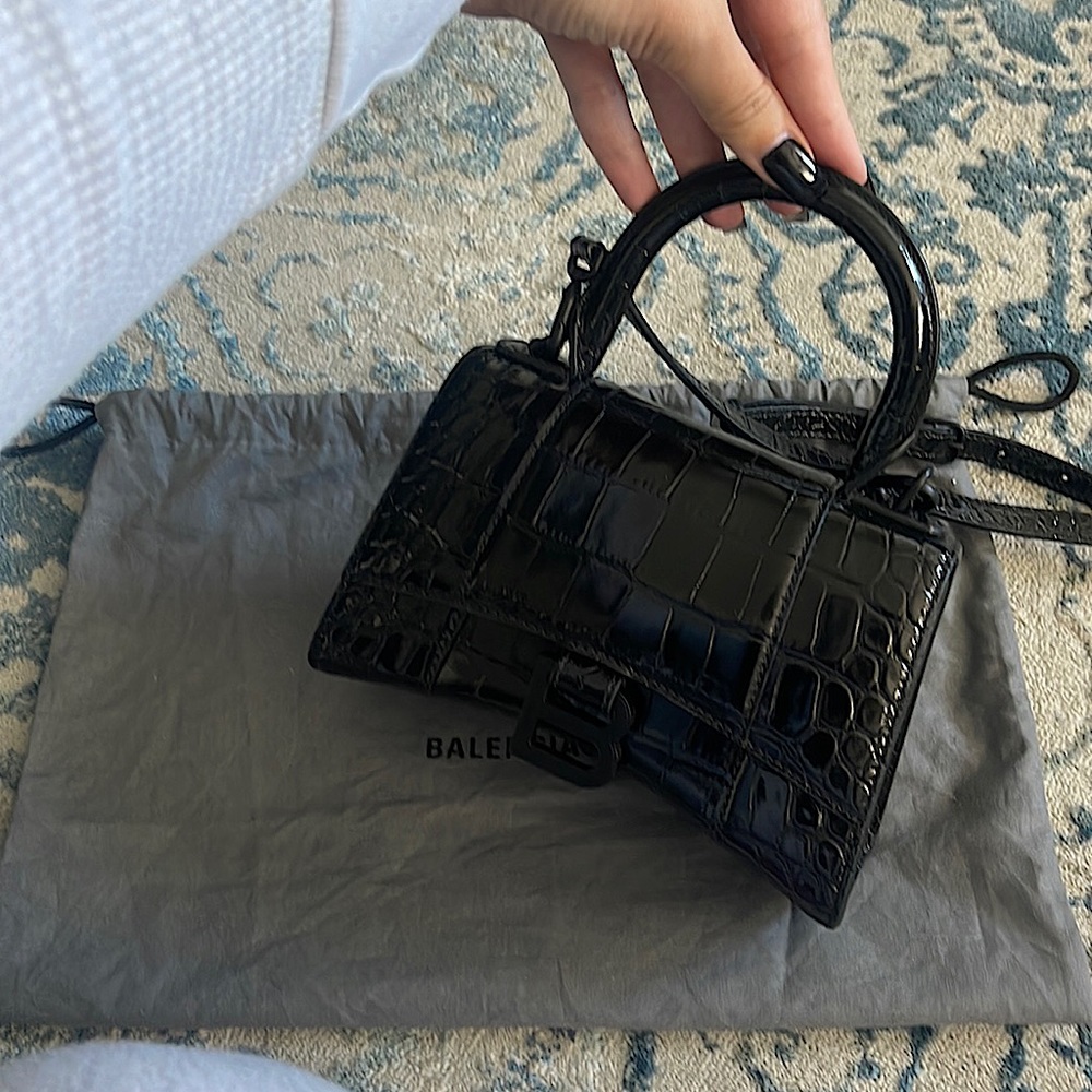 HOURGLASS XS HANDBAG CROCODILE $2500